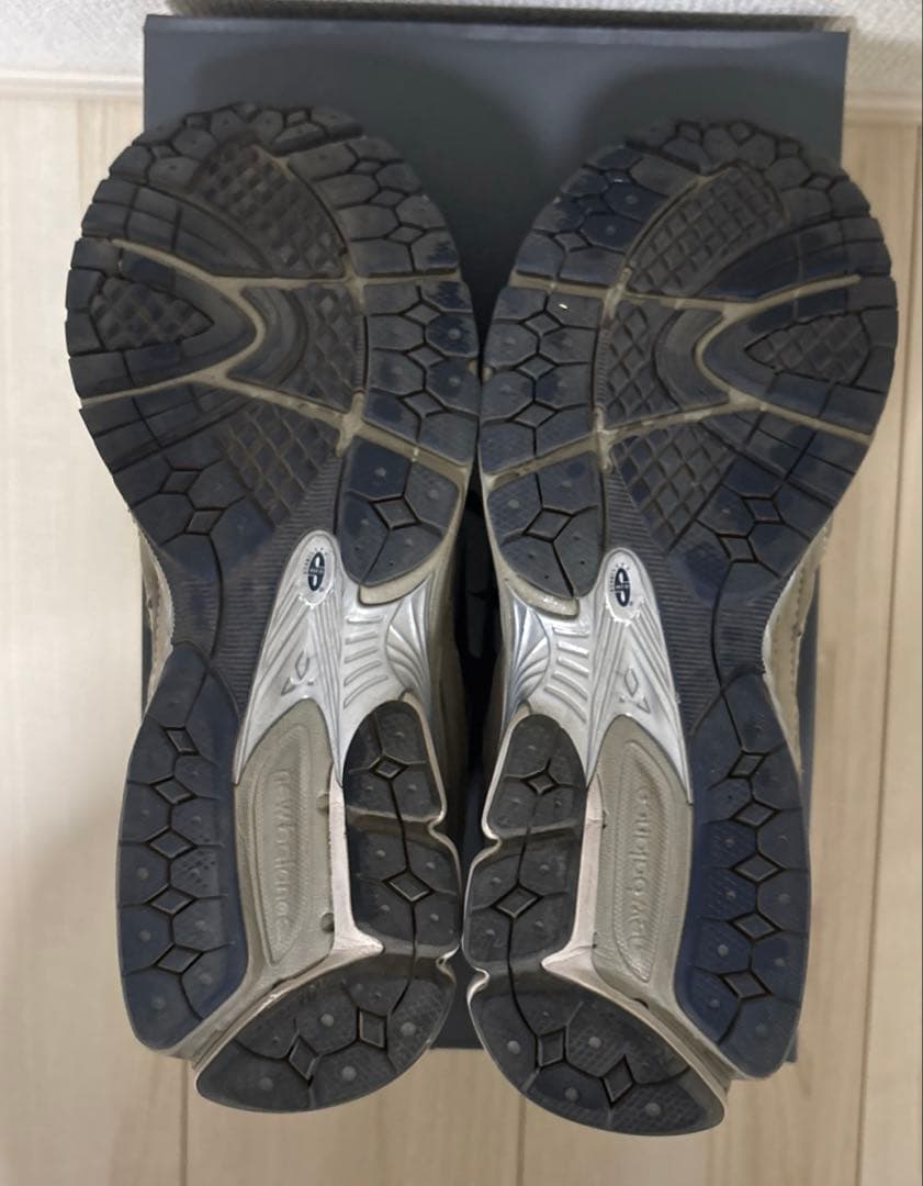 【美品】ニューバランス ML2002RA グレー 27.5cm