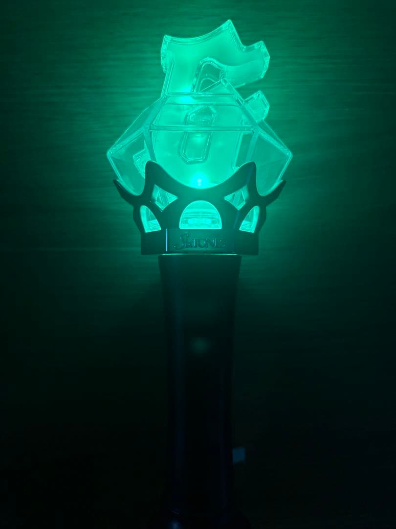 銀テのおまけ付き】MILE SixTONES ペンライト - メルカリ