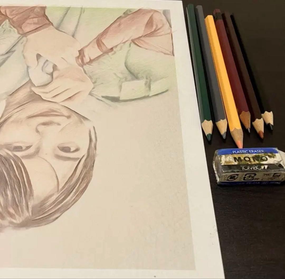 女優画21 額装品　額縁寸法32.7㎝×24.0㎝×1.5㎝　色鉛筆画　定款付