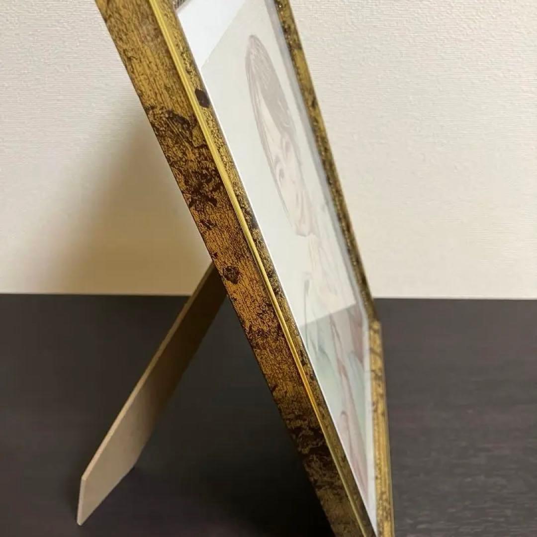 女優画21 額装品　額縁寸法32.7㎝×24.0㎝×1.5㎝　色鉛筆画　定款付