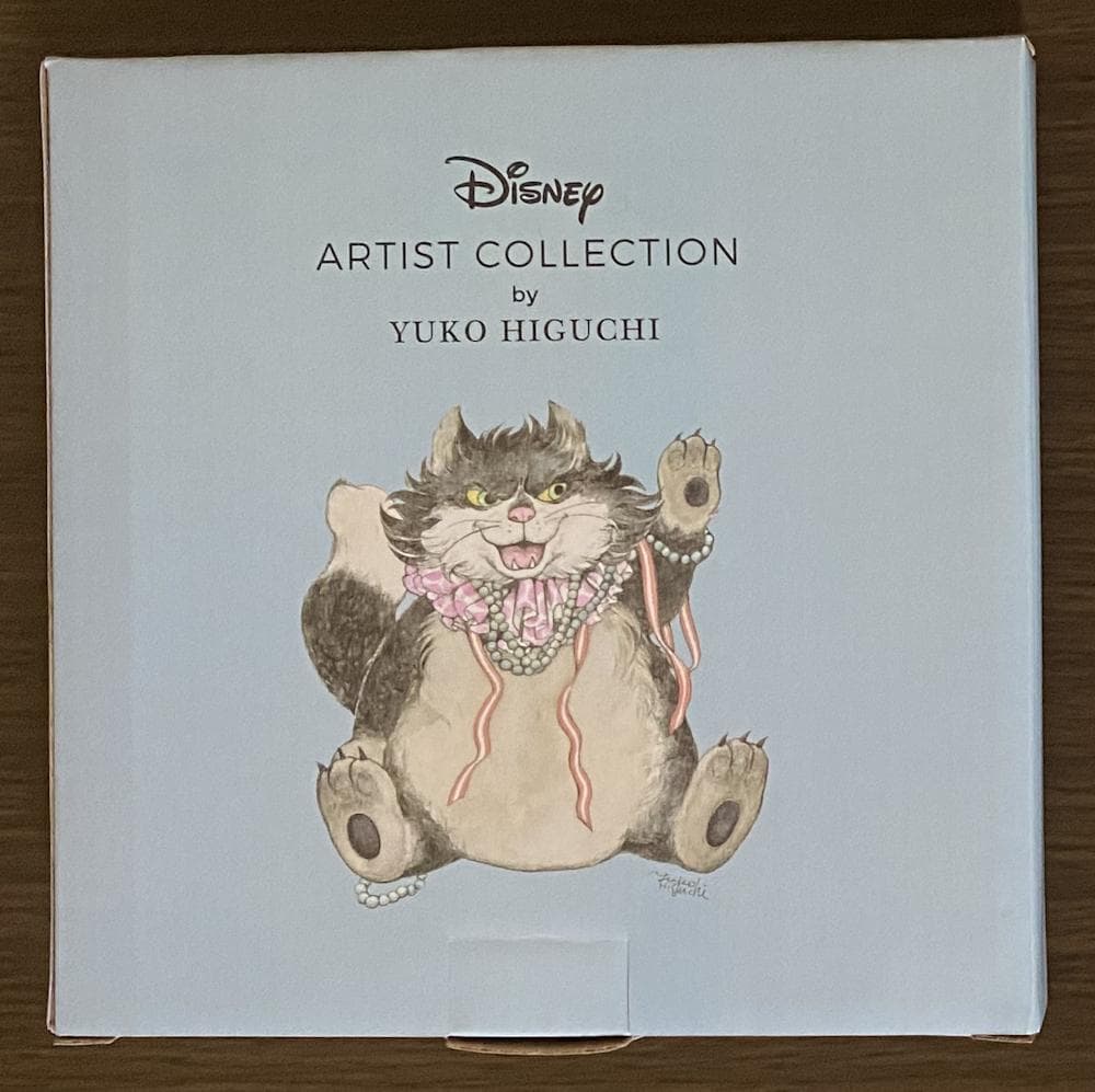 ディズニーストア　ヒグチユウコ　紅茶空き缶・プレート・ハンドクリームセット