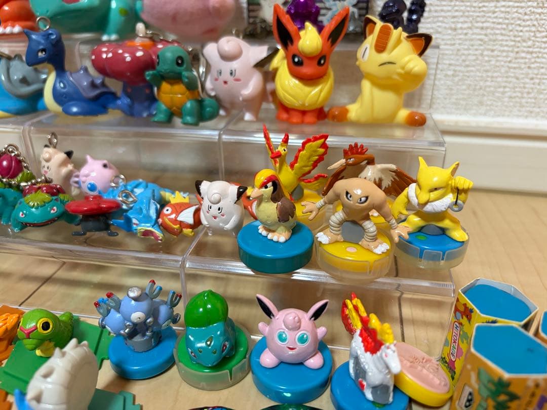 ポケモン 当時物 キーホルダー フィギュア スタンプ シール 貯金箱 まとめ売り