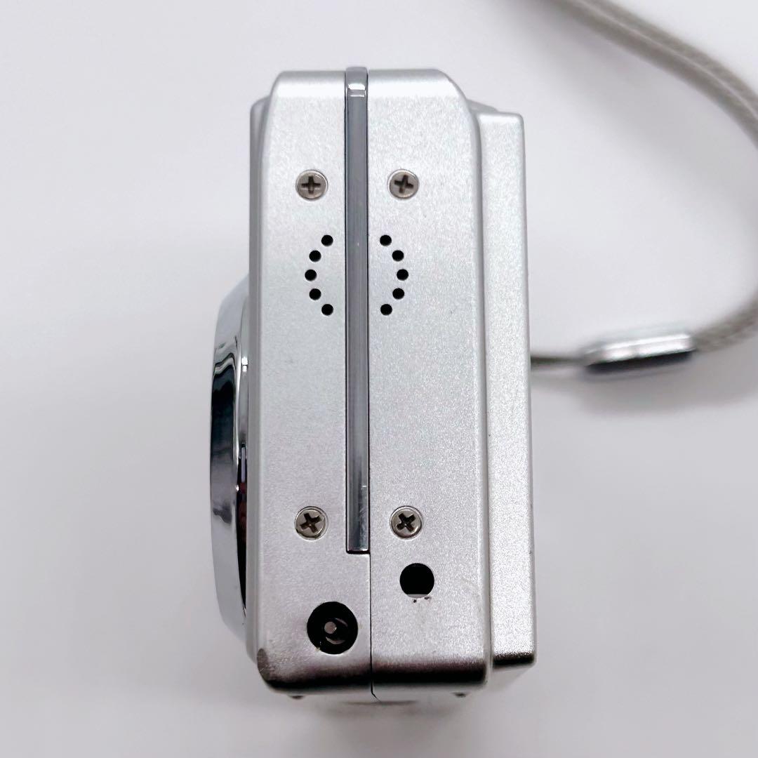 OLYMPUS オリンパス FE-160 シルバー 箱・充電器あり 動作確認済み