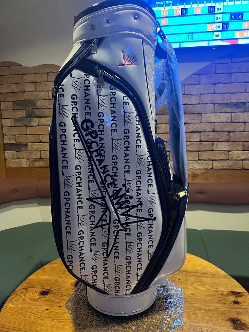 GP CHANCE ゴルフバッグ・キャディバッグ ホワイト・ブラック ゴルフ