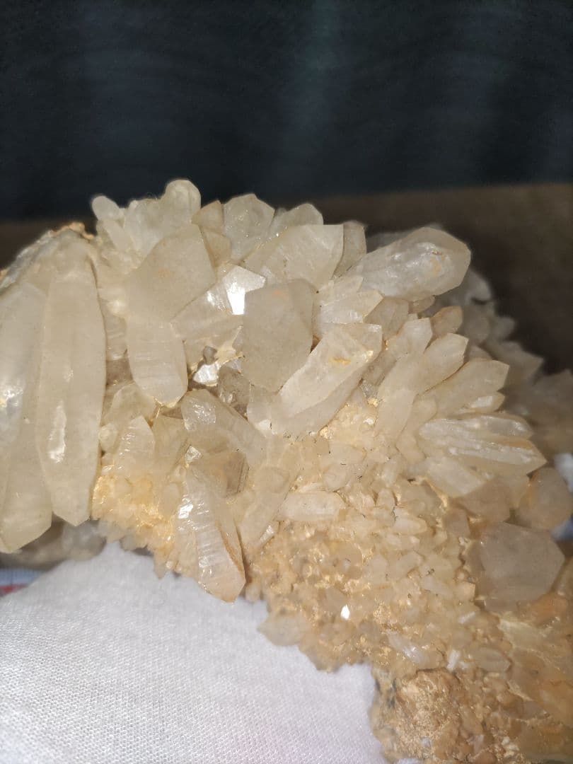 愛媛県西条市産　水晶群晶 3