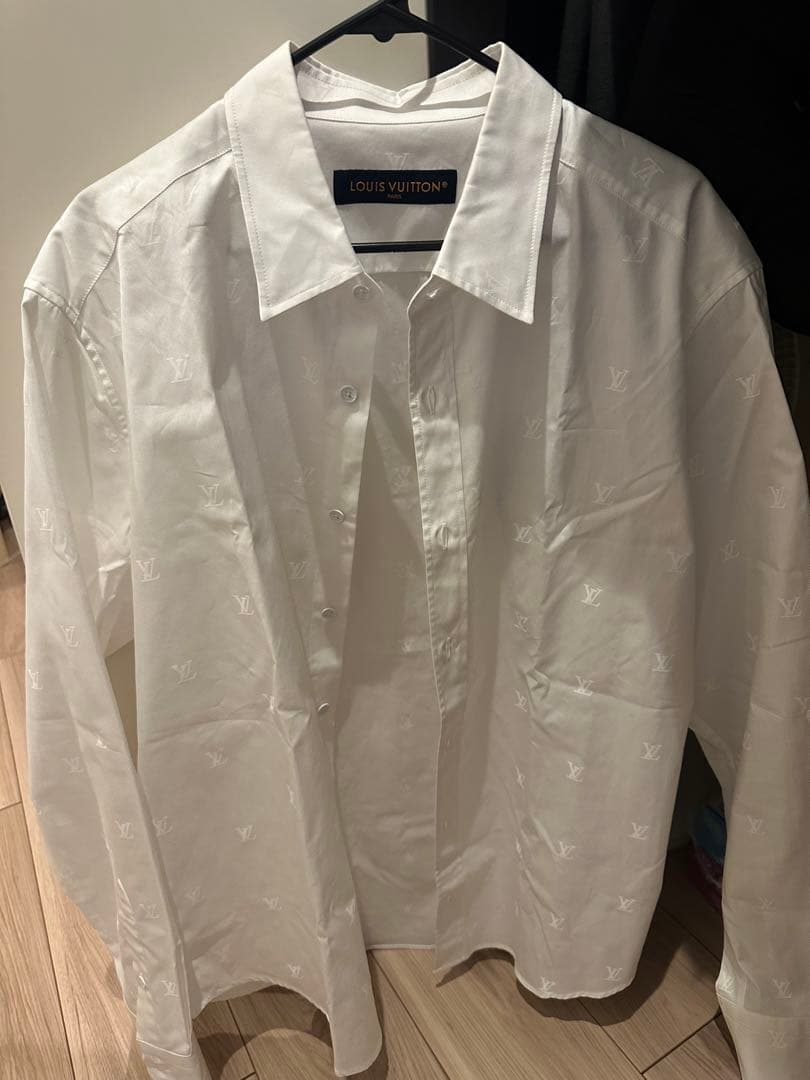 【激安】Louis Vuitton ホワイト長袖シャツ 中古・古着通販】LOUIS VUITTON (ルイ ヴィトン) 長袖シャツ RM231F