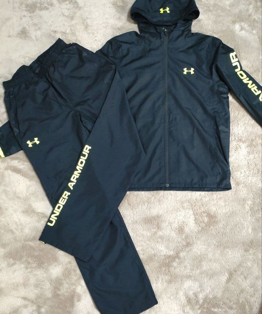 新品同様アンダーアーマーUNDER ARMOUR ジャージセットアップＳＭ UNDER ARMOUR（アンダーアーマー） ジャージ 上下 メンズ UNDER ARMOUR