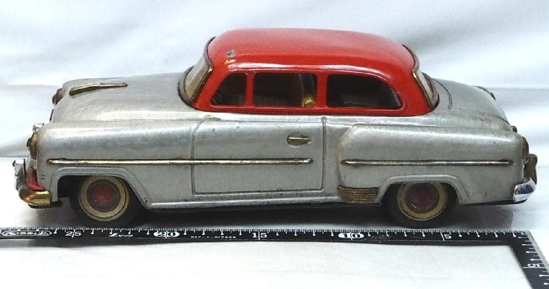 米澤【オペル オリンピア レコルト シルバー大】ブリキtin toy car箱無