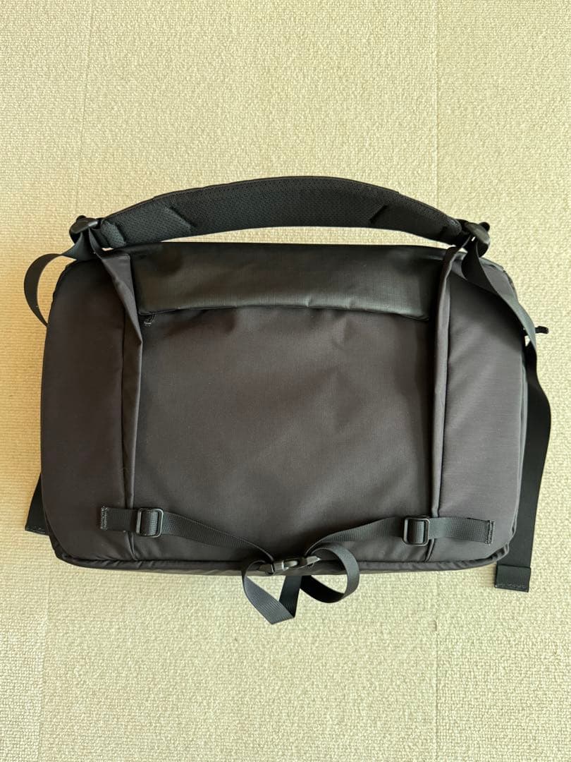 ARC'TERYX アークテリクス fyx 13 メッセンジャーバック - メルカリ