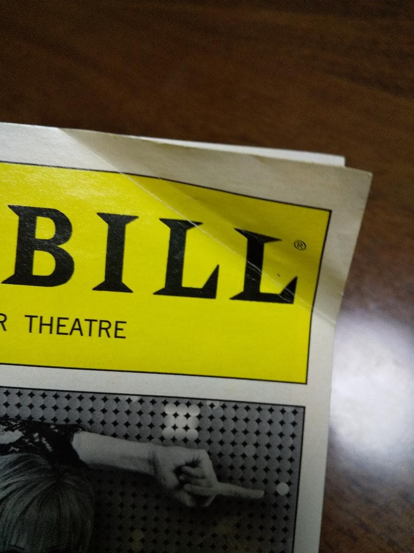 米倉涼子直筆サインパンフレット NY CHICAGO 2012.7.15 - メルカリ