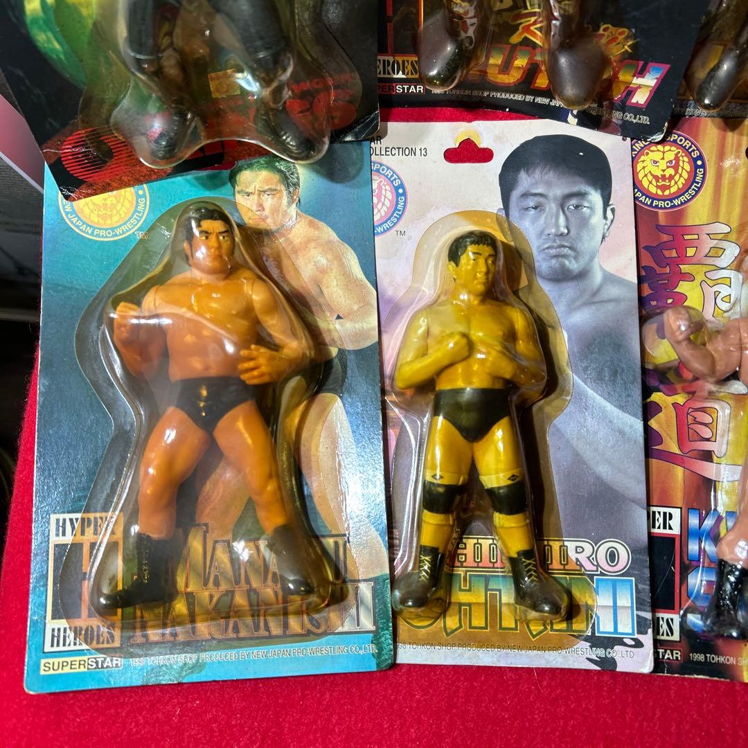 新日本プロレス フィギュア 蝶野 武藤 長州 天山 ポスカ チケット