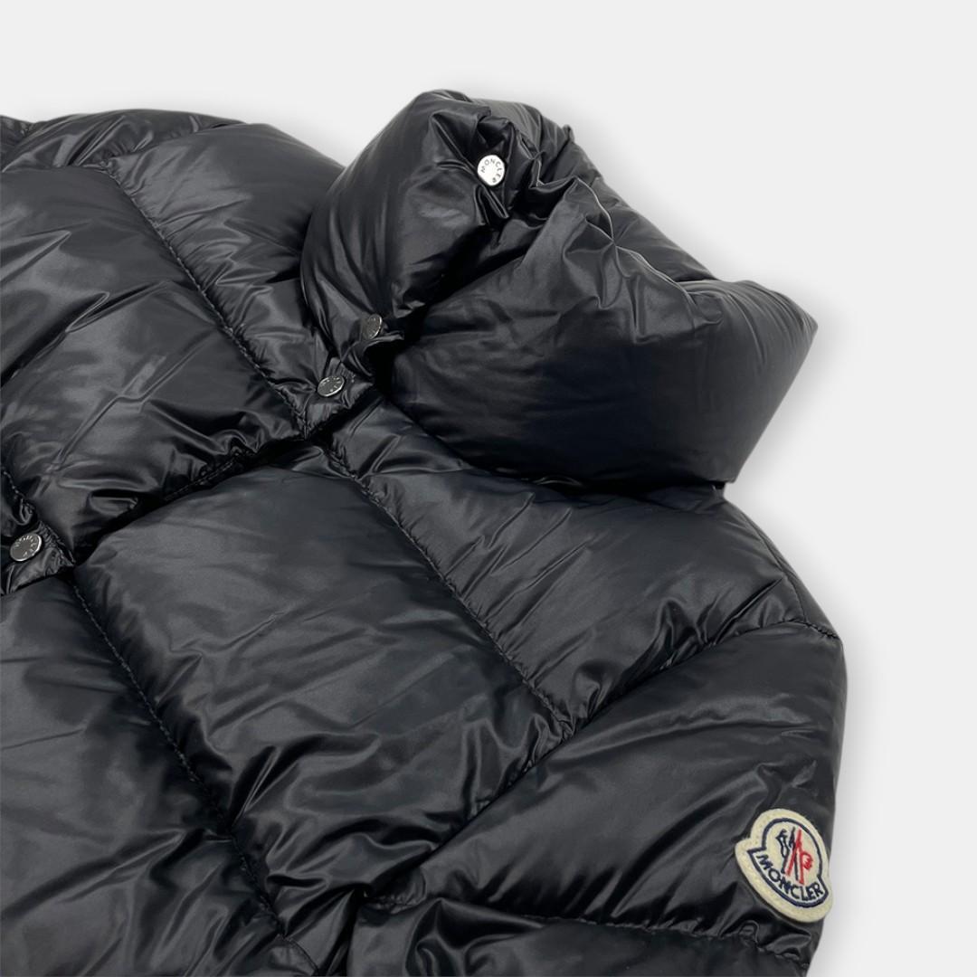 美品 MONCLER モンクレール 23AW COCHEVIS 軽量 ダウン 1 - メルカリ