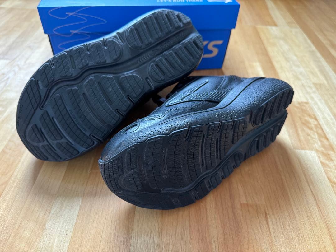 BROOKS ゴーストマックスLブラック　23.5cm GHOST MAX