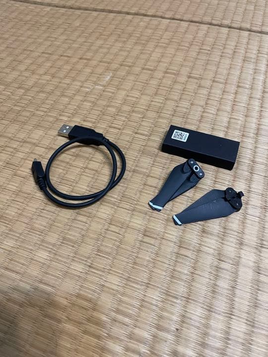 ドローン DJI Spark Fly More Combo アルペンホワイト
