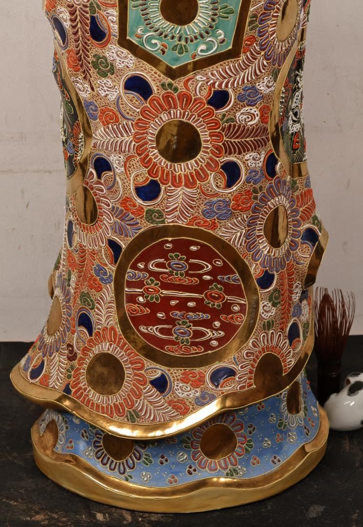 R様専用 九谷焼 八幡窯 特大 色絵金彩観音菩薩像 置物 高90㎝ 重さ15