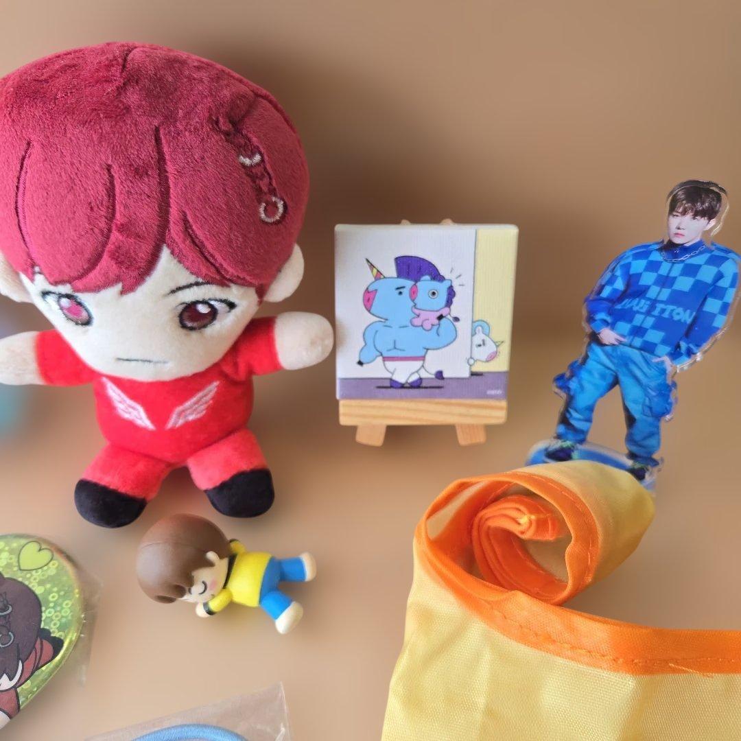 BTS j-hope mang グッズセット まとめ売り - メルカリ