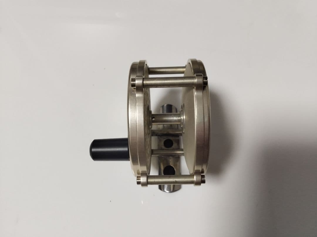 Y*i様 F•A•I•S アニバーサリー フライリール - メルカリ