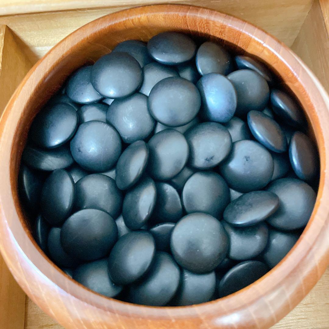 厚さ9.5mm】 本蛤碁石 (白180個/黒180個) 木箱入りの通販はau PAY