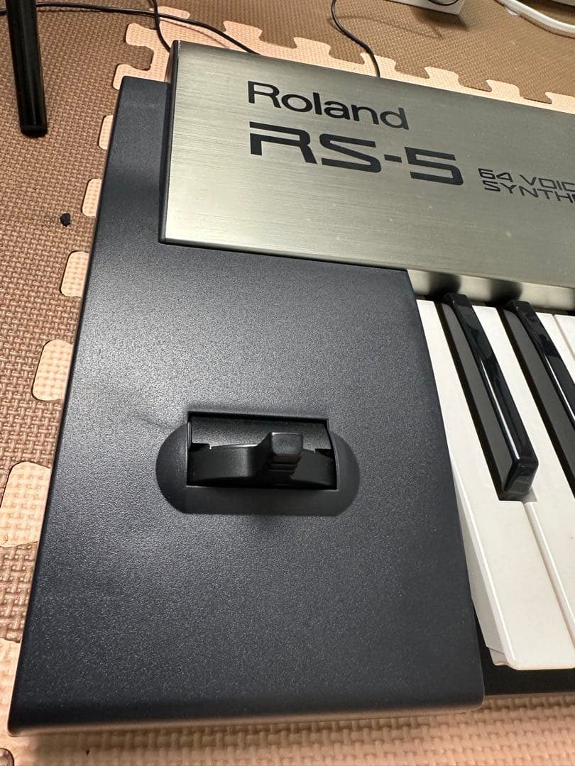 1-2////Roland RS-5 シンセサイザー