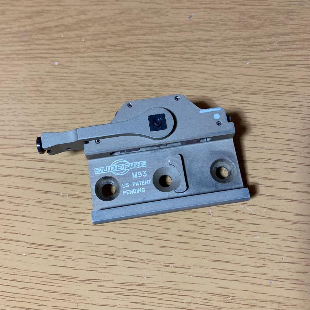 SUREFIRE M93 QDマウント