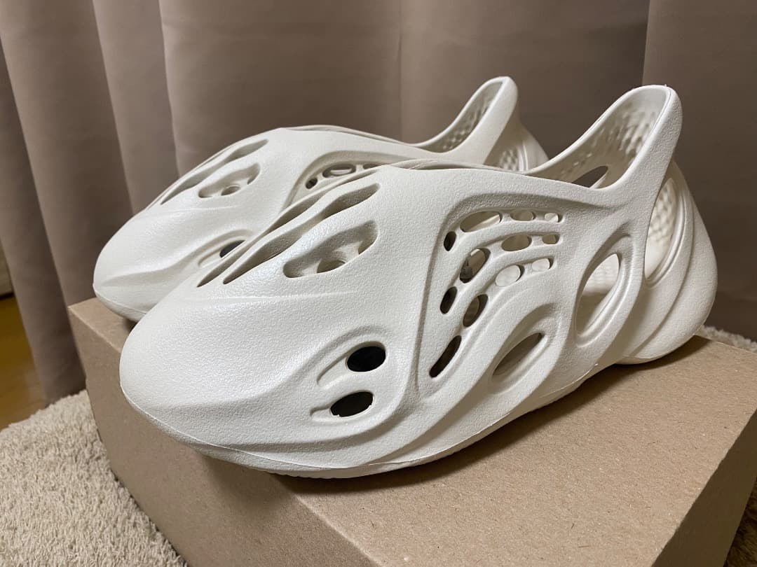 t*e様 adidas yeezy foam runner \"Sand\" sz.