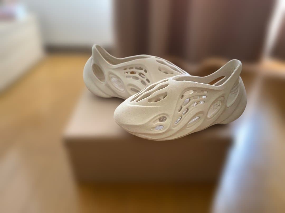 t*e様 adidas yeezy foam runner \"Sand\" sz.