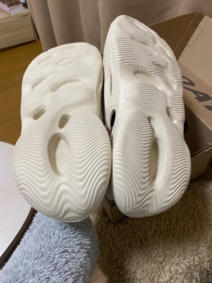 t*e様 adidas yeezy foam runner \"Sand\" sz.