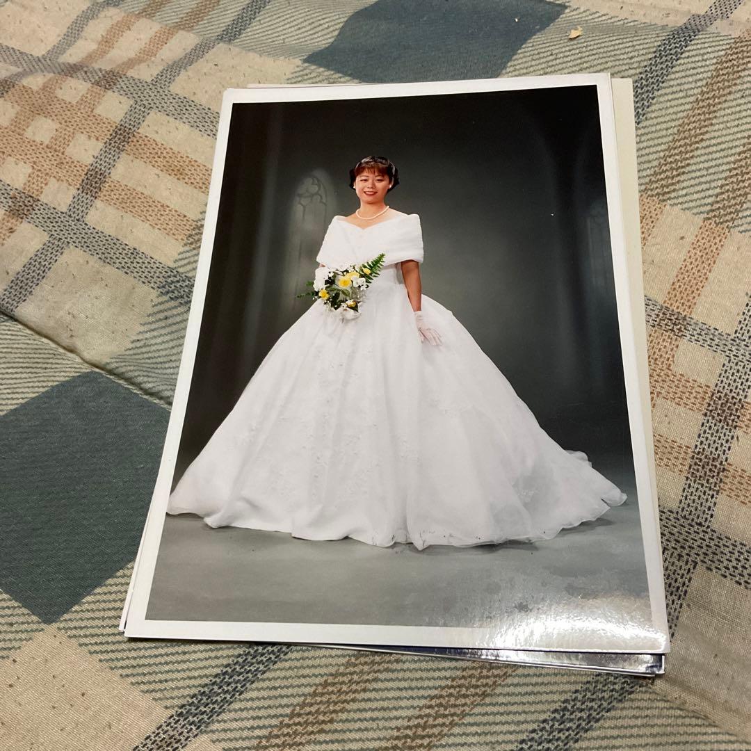 ブライダル衣装見本写真　157枚　バラ売り不可　【結婚式場の衣装パンフ写真です】