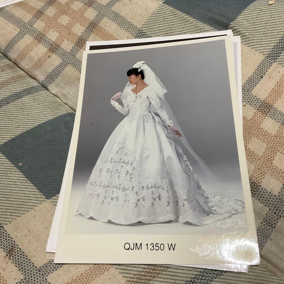 ブライダル衣装見本写真　157枚　バラ売り不可　【結婚式場の衣装パンフ写真です】
