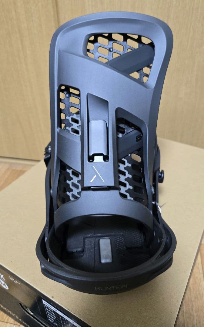 希少】BURTON GENESIS X RE:FLEX Mサイズ - メルカリ