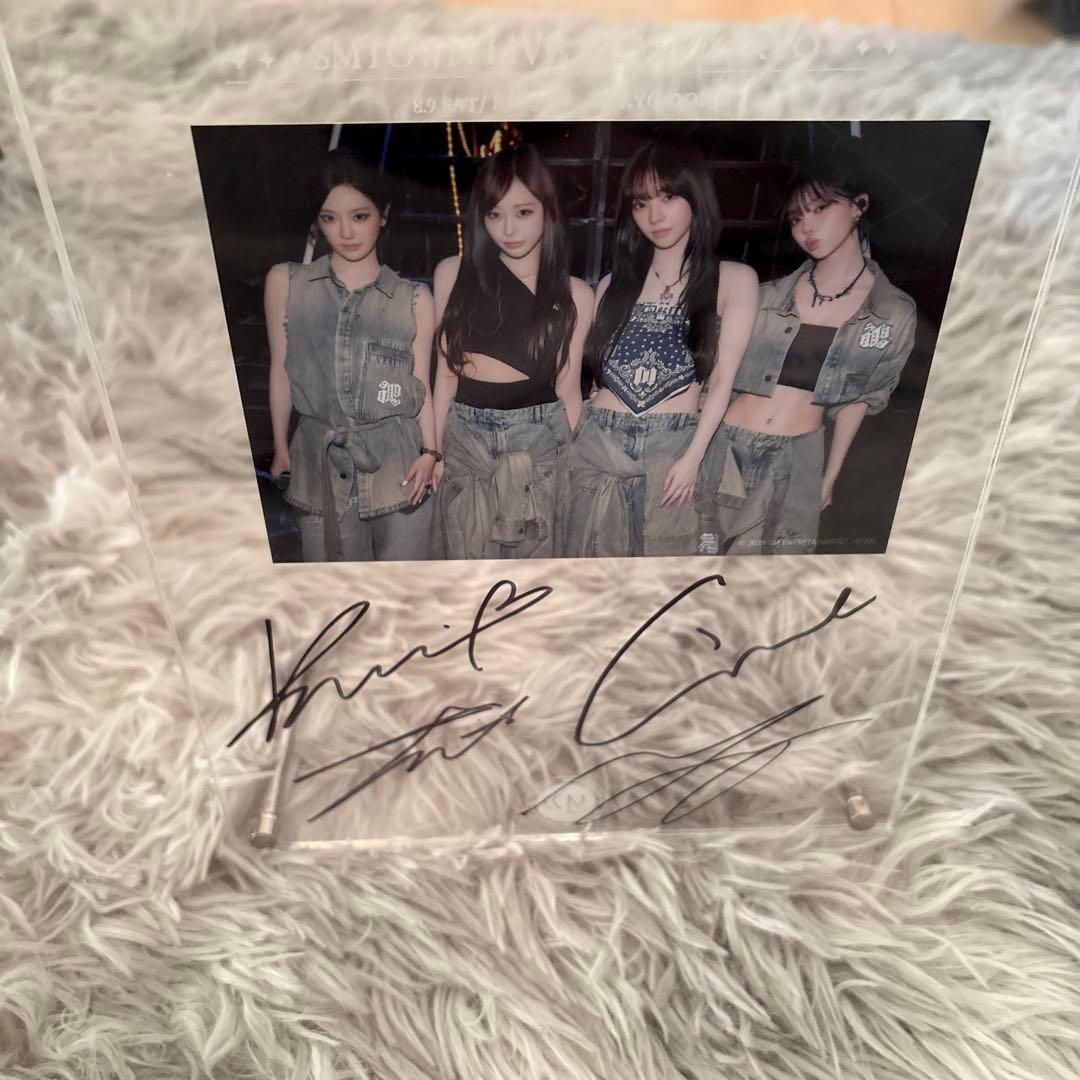 ジ*ー様 aespaメンバー全員直筆サインフォトフレーム FC限定10名証明書付