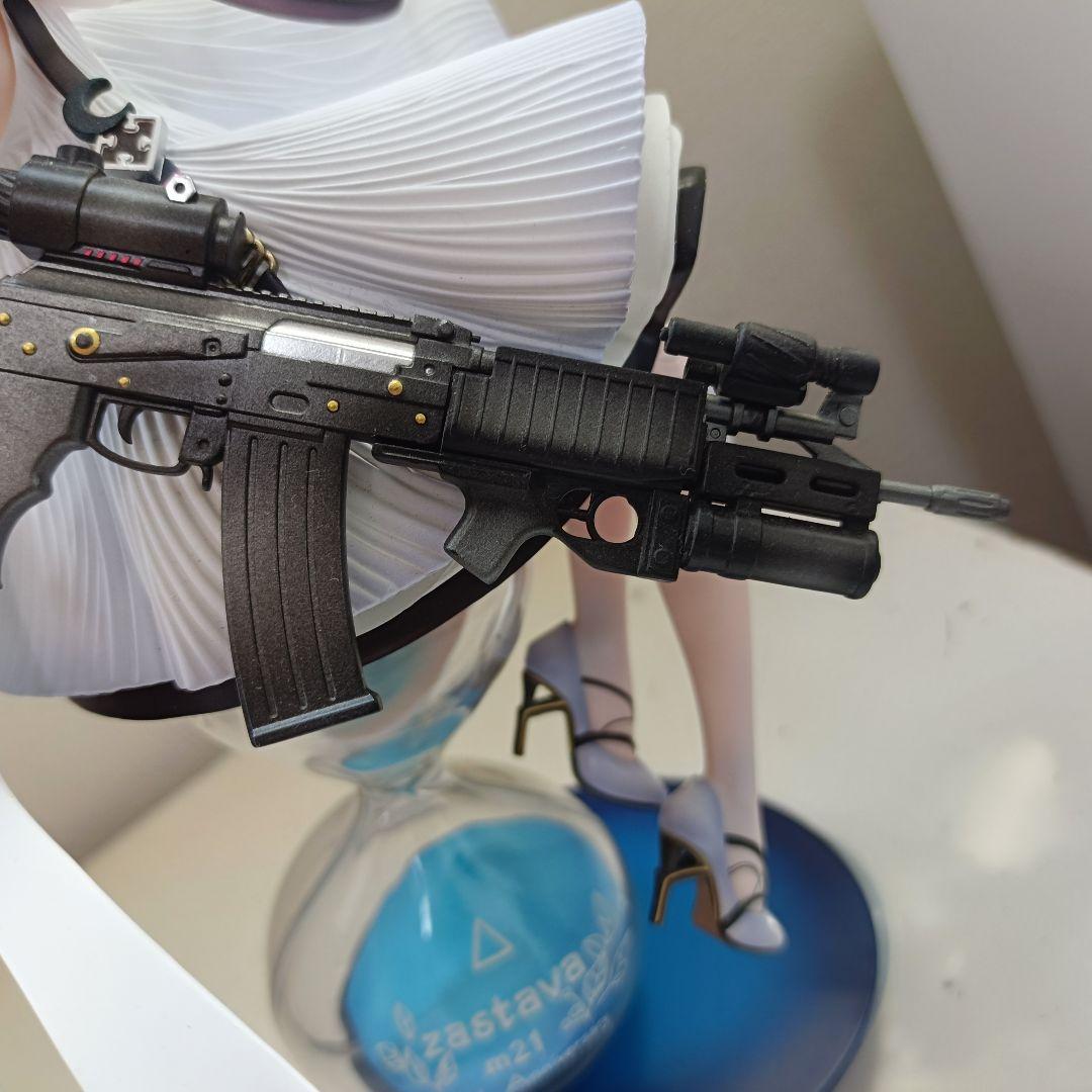 ドルフロ　Zas M21 ホワイトクイーン Ver. 1/8　完成品フィギュア