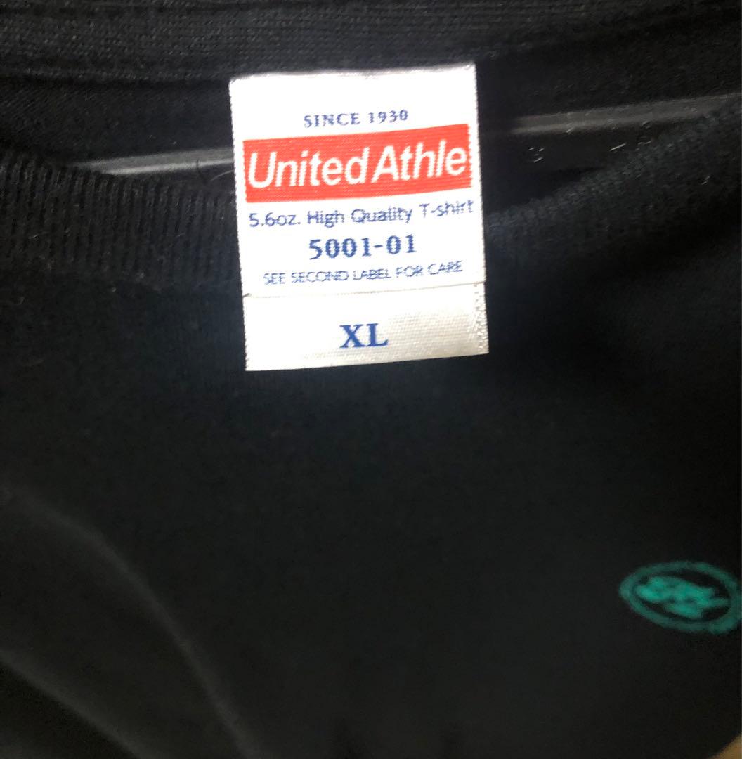 櫻井優衣 Tシャツ ブラックYui Sakurai Fruits Zipper