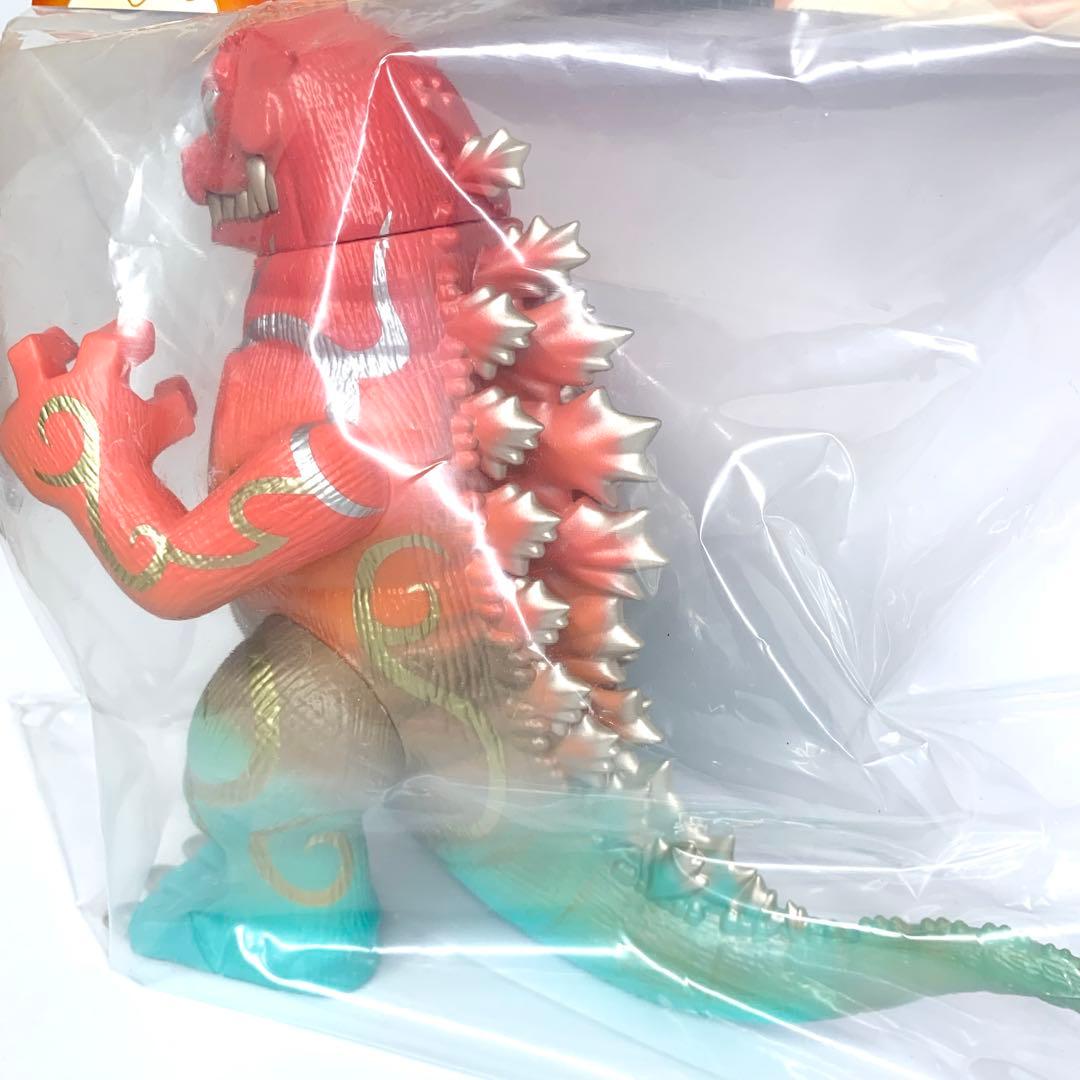 新品未開封】GVA-BC ゴジラ 1995 トライバルレッド（TOUMA) - メルカリ