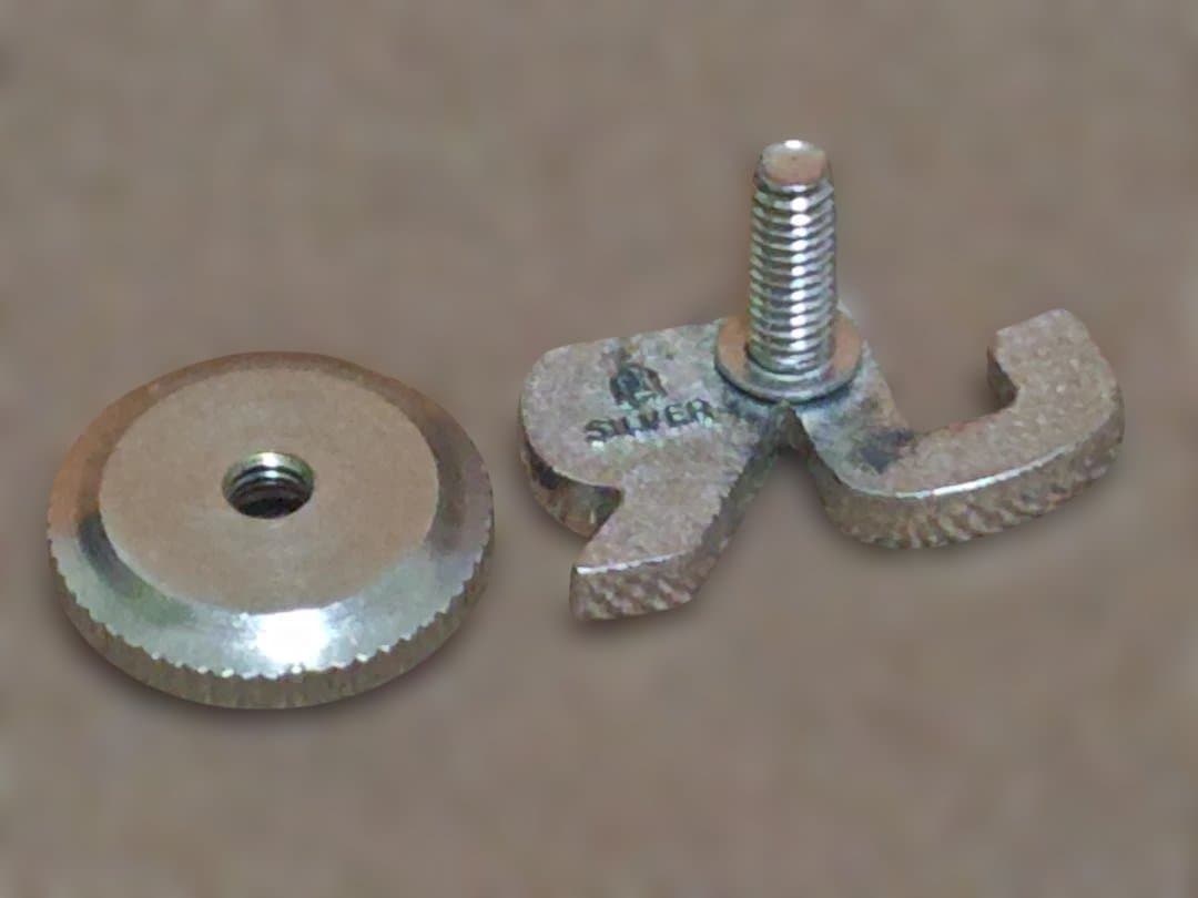 JR西日本 西日本旅客鉄道株式会社 純銀製 襟章徽章社章 ネジタイプサボ