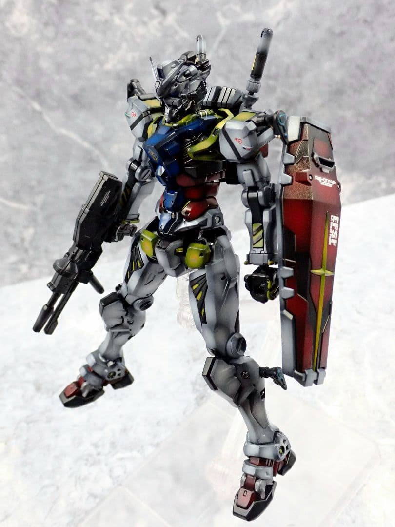 HG 白いガンダム(元は赤いガンダム) ガンプラ 全塗装 塗装済み 完成品