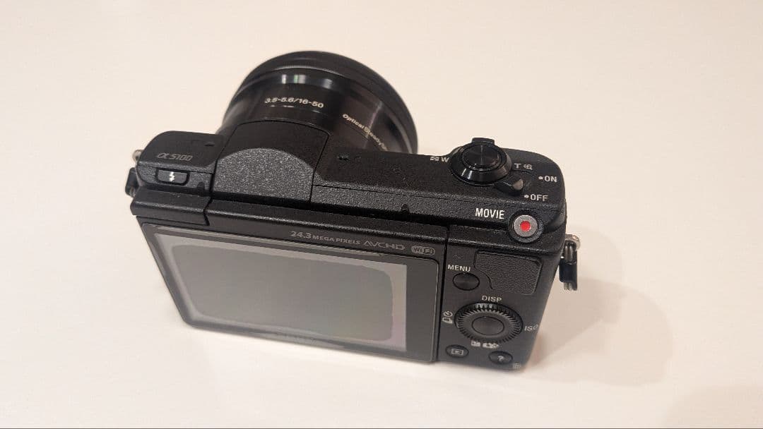 【ねここと】SONY α5100 E 3.5-5.6/PZ 16-50