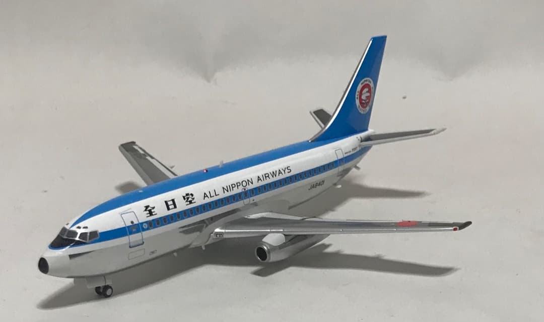 ANA B737-200 モヒカン塗装 - メルカリ