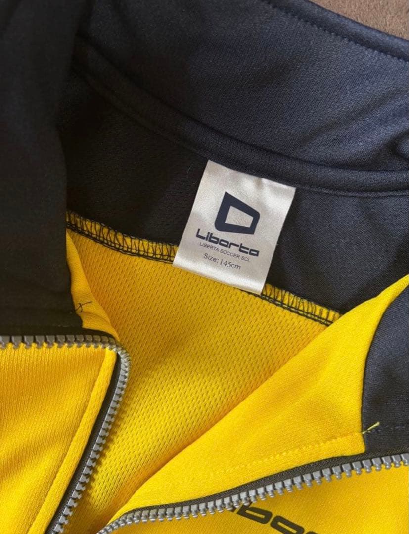 美品・新品】リベルタ ジャージ 上下 セット 上▶︎145cm・下▶︎130cm