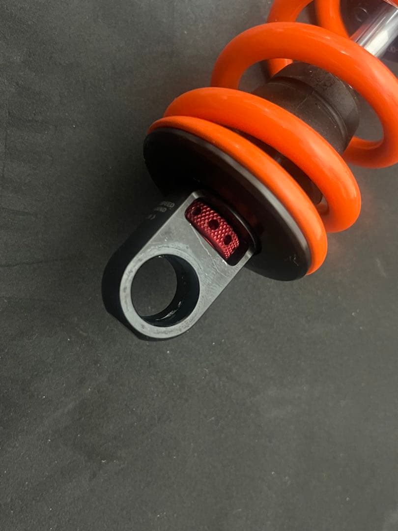 FOX DHX2 リアショック 2022 230x62.5 サスペンション - メルカリ