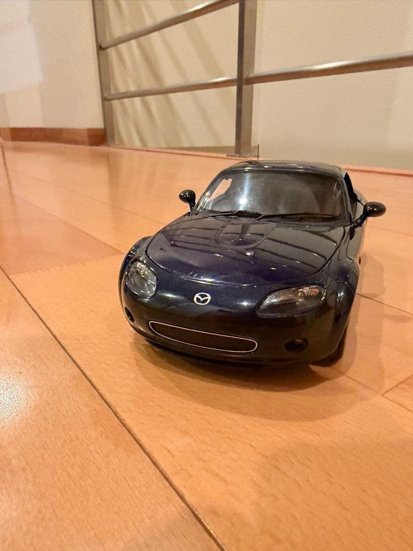 AUTOart オートアート 1/18 MAZDA MX-5 ROADSTER