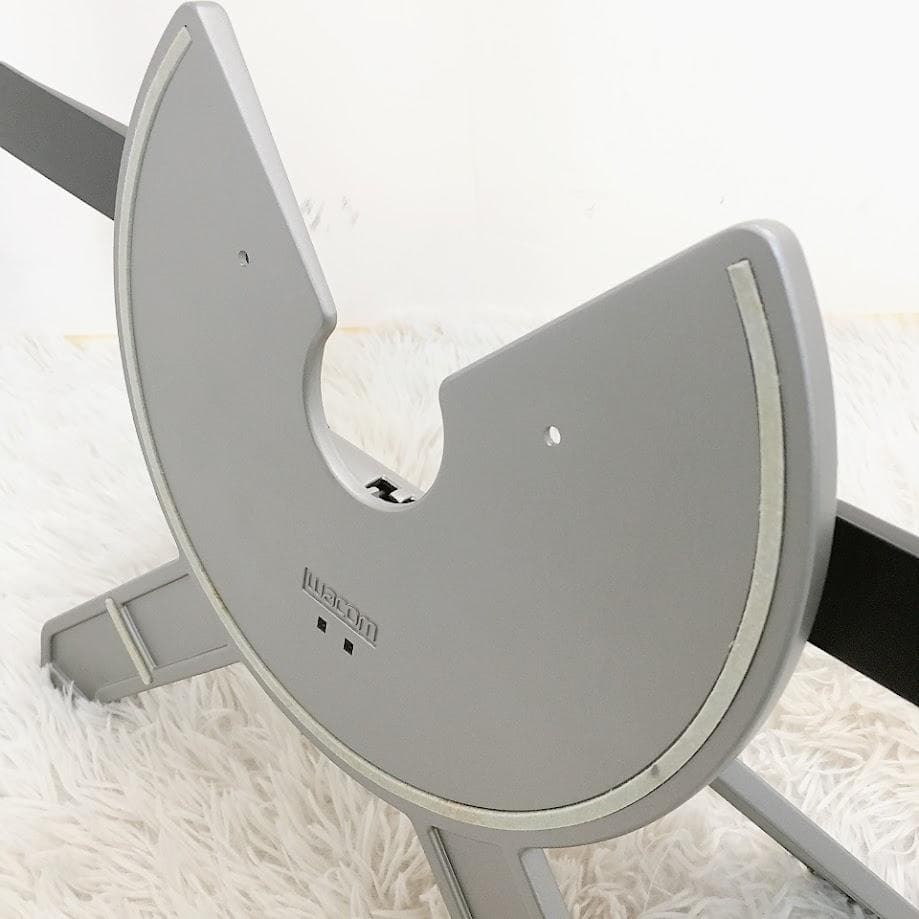 ワコム WACOM CINTIQ 22HD DTK-2200/K1 スタンドのみ - メルカリ