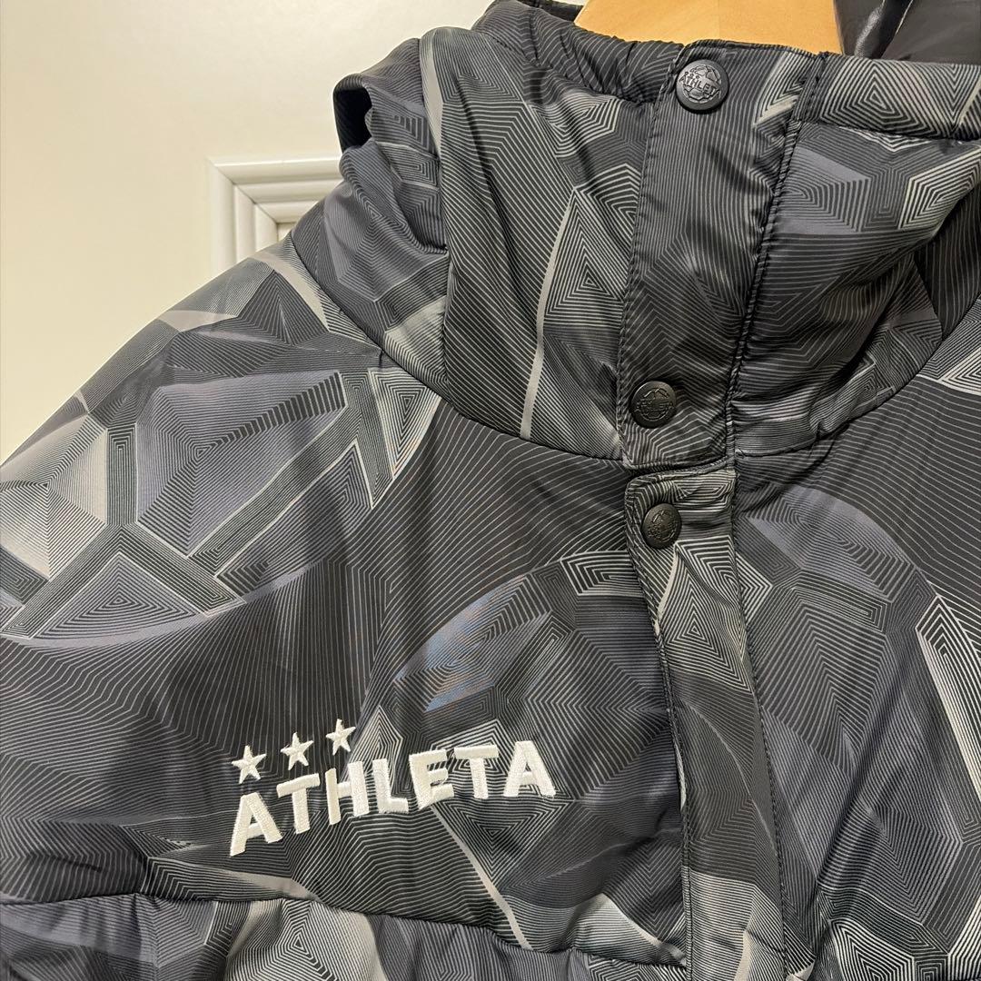 大人気Oサイズ アスレタ 極暖 ベンチコート 幾何学模様 - メルカリ