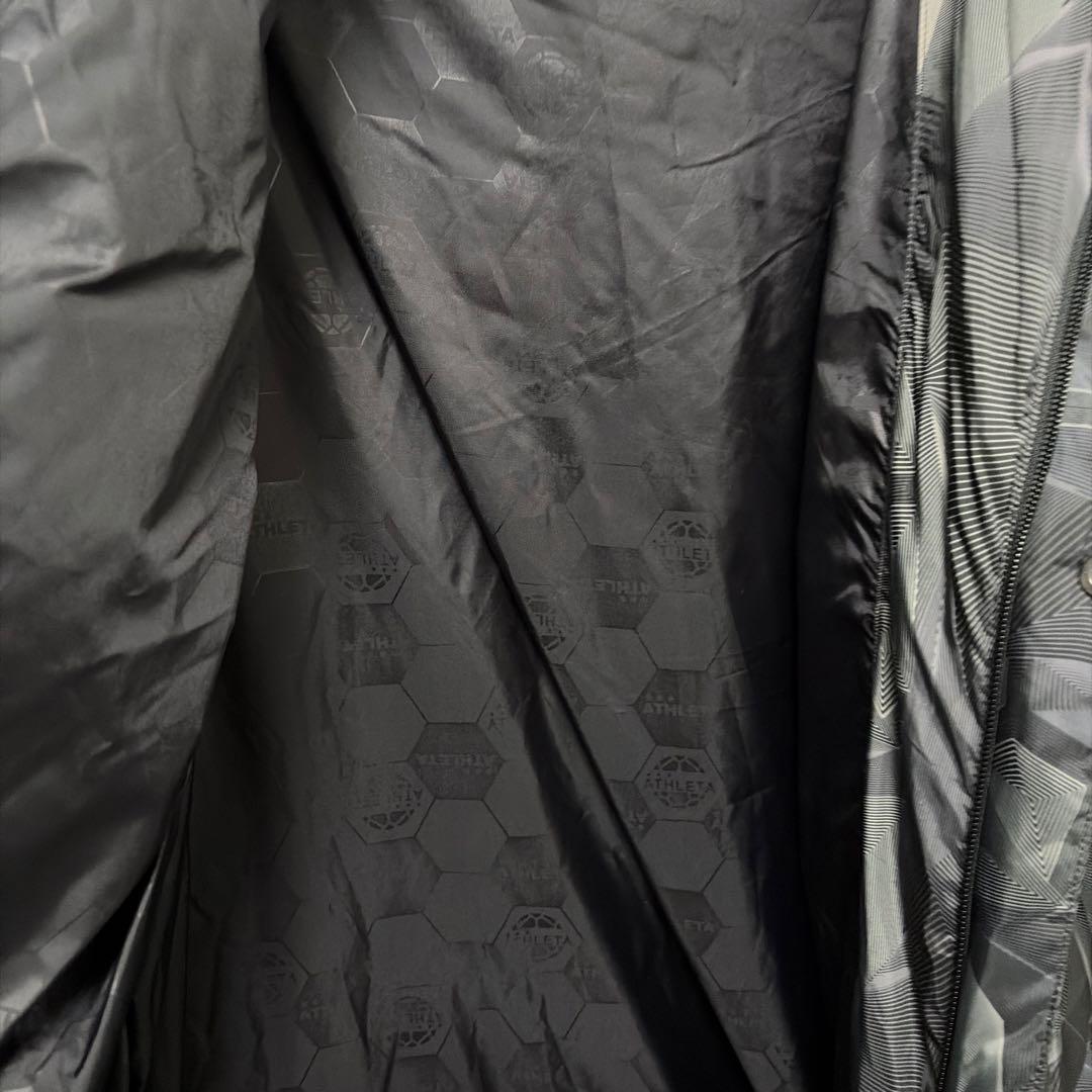 大人気Oサイズ アスレタ 極暖 ベンチコート 幾何学模様 - メルカリ