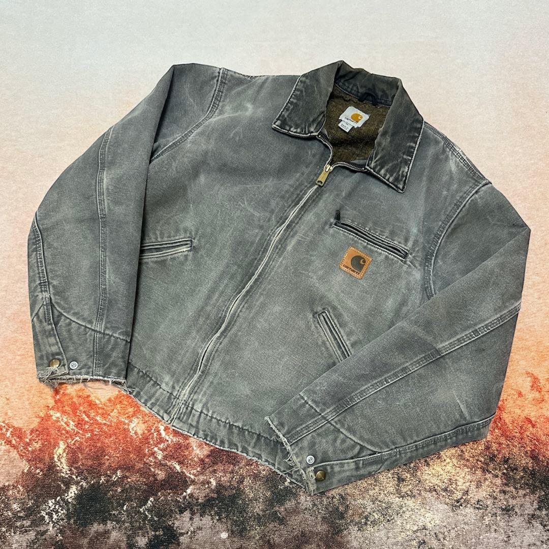 ボロ Carhartt デトロイトジャケット J97 GVL - メルカリ