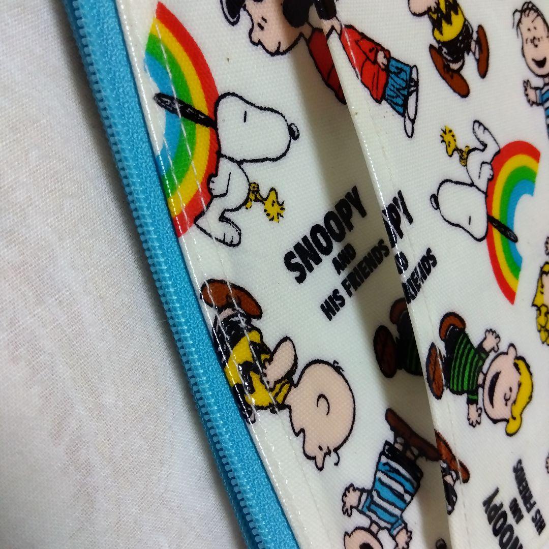 日本製昭和レトロ 平成レトロ スヌーピー虹柄ポーチ 保険証通帳ケース