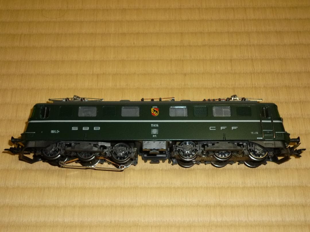 メルクリンHOゲージのアナログ電気機関車(型番3338)