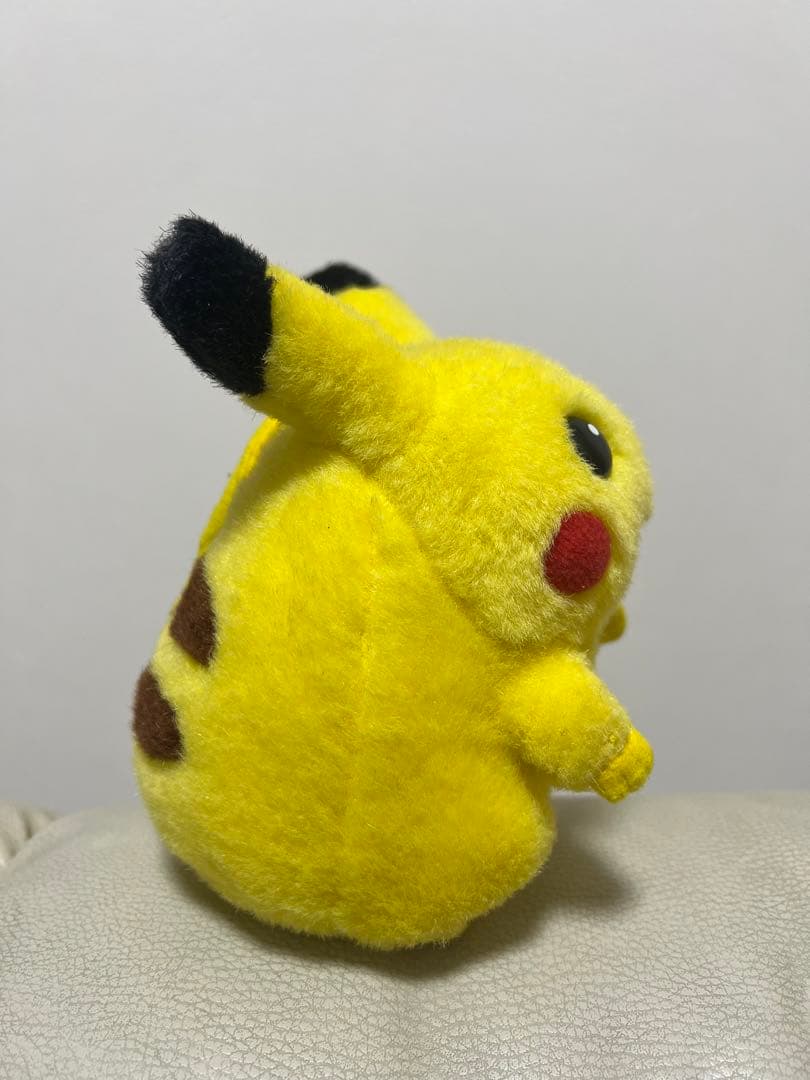 初代ピカチュウ ぬいぐるみ トミー 初期ピカチュウ 【ポケモン】