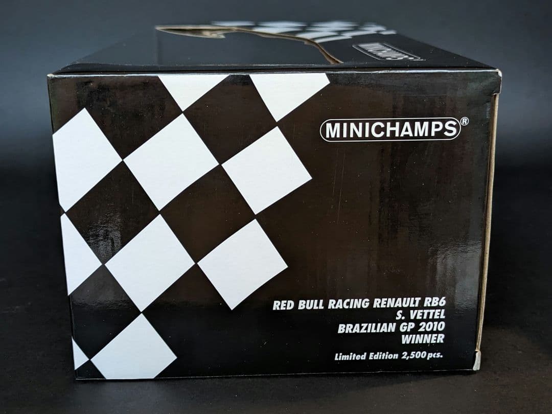 ミニチャンプス 1/18 レッドブル RB6 S.ベッテル ブラジルGP 優勝