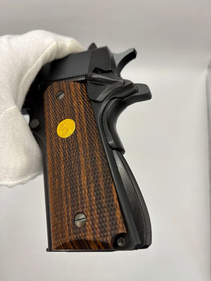 WA コルト MKIVシリーズ70 リアルスチール Ver. 木製スタンド - メルカリ